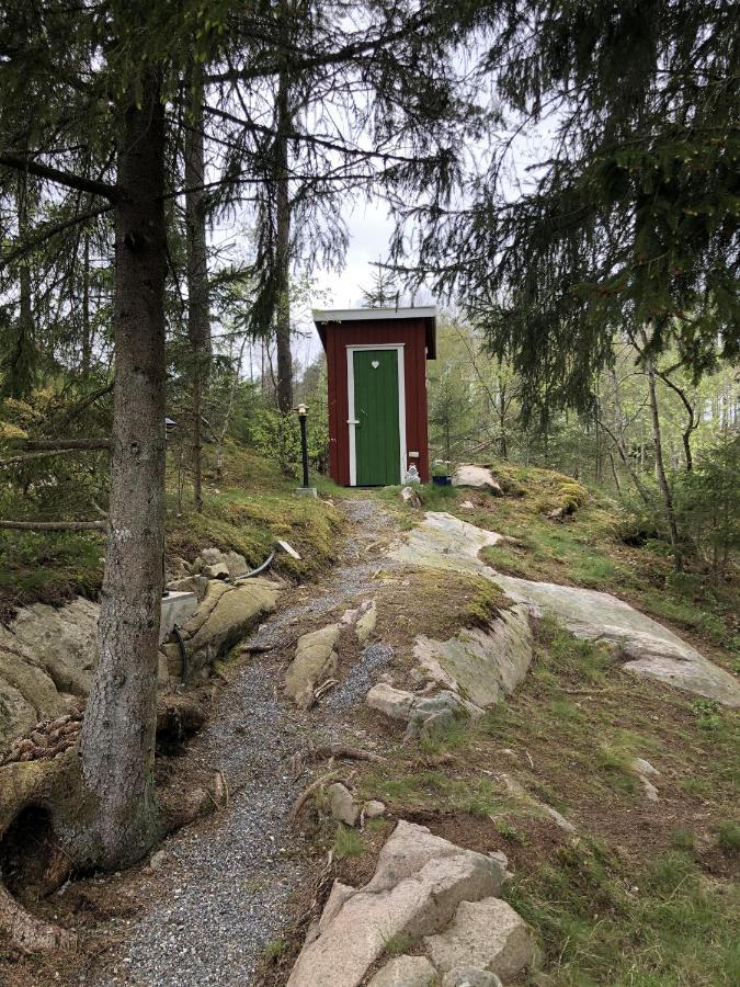 Stuga Utanfoer Fjaellbacka Exterior foto